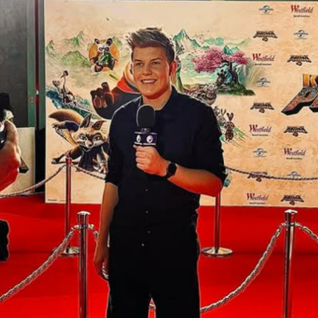 Prezley Lea is a talented young YouTuber from Australia. 